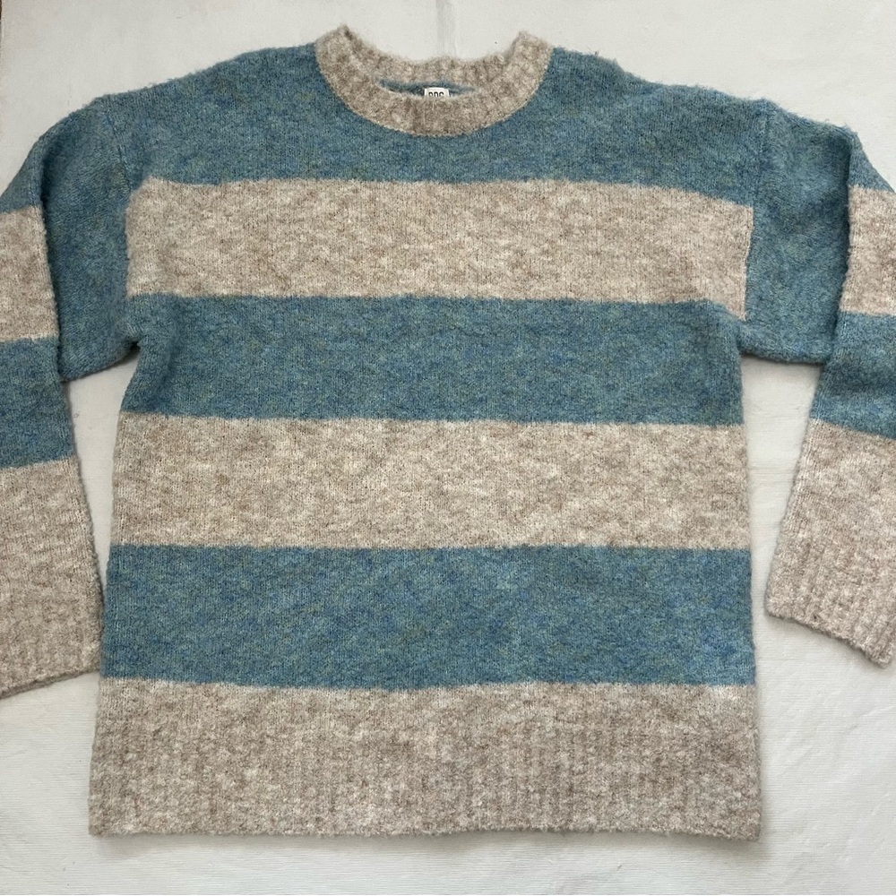 BDG Urban Outfitters Striped Women’s Sweater Blue NWOT